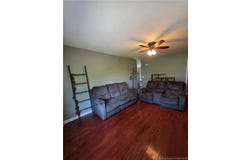 1743 E Graham Boulevard, Scottsburg, IN 47170