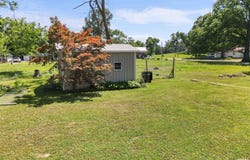 827 W RAYMOND Street, Harrisburg, IL 62946