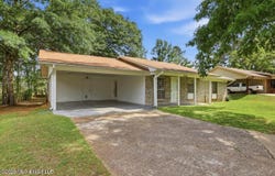 2550 Gina Drive, Pearl, MS 39208