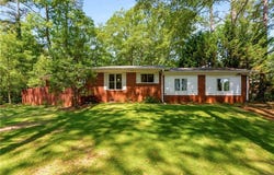 2279 Parkview Circle, College Park, GA 30337