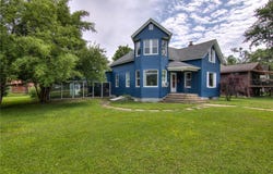 924 6th Street W, Wabasha, MN 55981