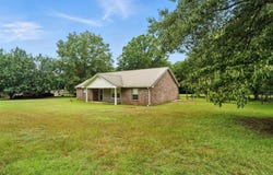 1010 Cannon Lane, Summit, MS 39666
