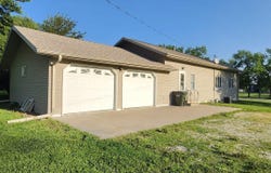 305 SW B Ave, Gilmore City, IA 50541