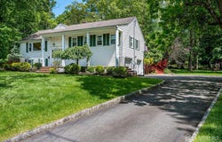 9 Fielding Place, Edison, NJ 08820
