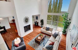 4747 Abargo St, Woodland Hills, CA 91364