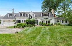 18950 Rockcliff Drive, Rocky River, OH 44116