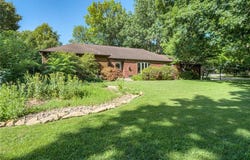8224 Linden Drive, Prairie Village, KS 66208