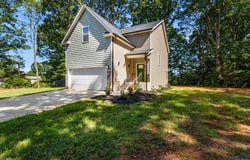 2410 Cedar Lane, Kernersville, NC 27284