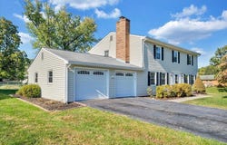 6444 Ridgeview Dr, Roanoke, VA 24019