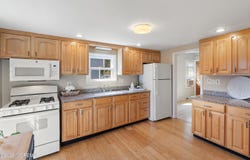 55 Oregon Avenue, Middletown, NJ 07748