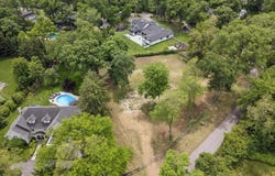 61 Woodley Road, Winnetka, IL 60093