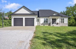 225 Maggie Hill Drive, Crane, MO 65633