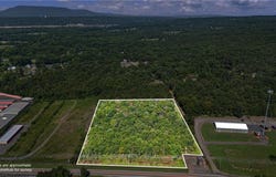 Skyline  DR, Russellville, AR 72802