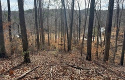 Inlet Drive lot: 14, Seneca, SC 29672