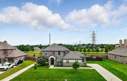 180 Sapphire Lane, Waxahachie, TX 75165