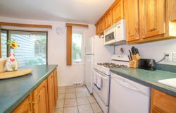 116 Towne House Road, Hamden, CT 06514