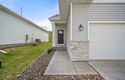 31 Keeneland Court, Pleasant Hill, IA 50327