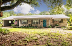1020 Binns Dr, Monticello, AR 71655