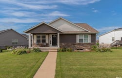 1559 Olde Brandy Lane, Davenport, IA 52807
