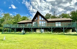 132 Wynooska Road, Greentown, PA 18426