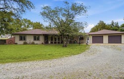 1735 NE 62nd St, Topeka, KS 66617