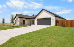 1125 Dillinger Road, Hewitt, TX 76643