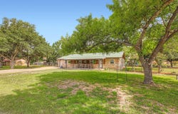 227 Crest Circle DR, San Marcos, TX 78666
