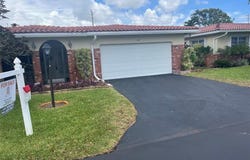 1271 NW 44th St, Deerfield Beach, FL 33064