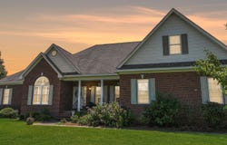 115 Hunters Walk Lane, Clinton, NC 28328