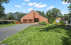 15 WOODHURST DRIVE, VOORHEES, NJ 08043