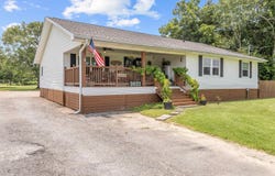 9633 Gilbert RD, Beaumont, TX 77705
