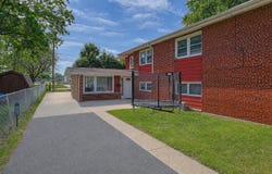3046 S 24th Avenue, Broadview, IL 60155
