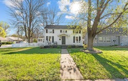 1700 S National Avenue, Springfield, MO 65804