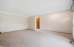 7 Edgeland Drive, Marshalltown, IA 50158