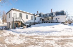 7 Elm St, Townsend, MA 01469