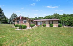 4555 Clinton Road, Jackson, MI 49201
