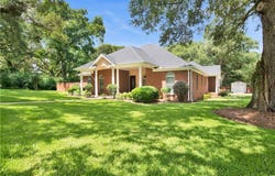 4340 Hamilton Oaks Lane, Mobile, AL 36695