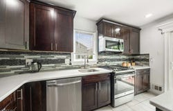 38 Marcy St, Franklin Twp., NJ 08873-1055
