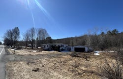 693 County Hwy 123, Mayfield, NY 12117