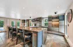 20 Spring St, Plympton, MA 02367