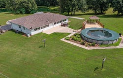 19559 E E IL Hwy 15 Highway, Mt Vernon, IL 62864