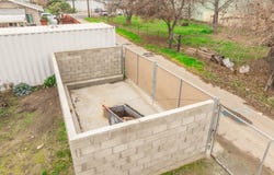 208 E 4th Street, Hanford, CA 93230