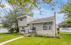 32521 Dover Street, Garden City, MI 48135