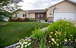 621 Avenue B, Powell, WY 82435