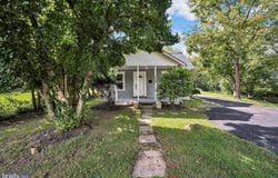 174 SELTZER Avenue, COATESVILLE, PA 19320