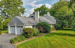 102 MERIDEN Drive, HOCKESSIN, DE 19707