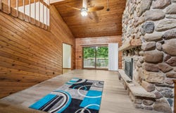 1009 W 10TH Street, KAUKAUNA, WI 54130