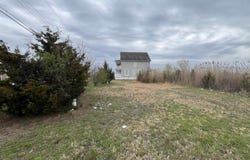 1860 W Riverside Dr, Atlantic City, NJ 08401