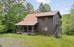 149 Happy Hollow, Mineral Bluff, GA 30559