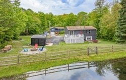5 Emerald Dr, Vernon Twp., NJ 07422-1037